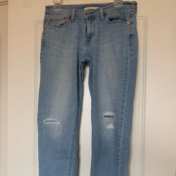 Boyfriend got Levi Capri - Picture 2 of 3